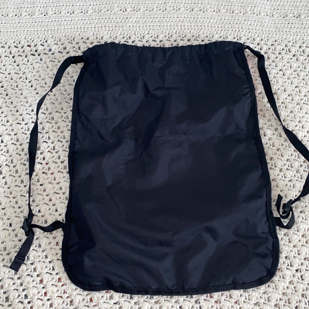 Nike Drawstring backpack. LN condition. - Picture 3 of 6